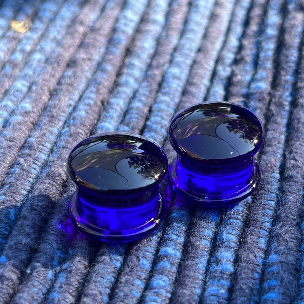 1/2” Blue Glass Plugs